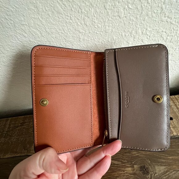 Coach small card wallet - Like New! - Picture 3 of 11